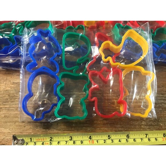 New Animal Cookie Cutter Set Wholesale Job Lot 21 Packages of 8 Animals Cutters - Picture 2 of 7